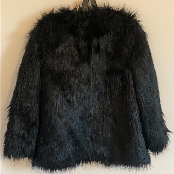 Faux fur coat - Picture 5 of 6